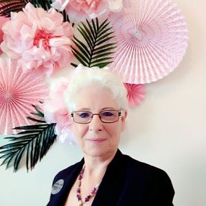 Meet your Posher, Helen